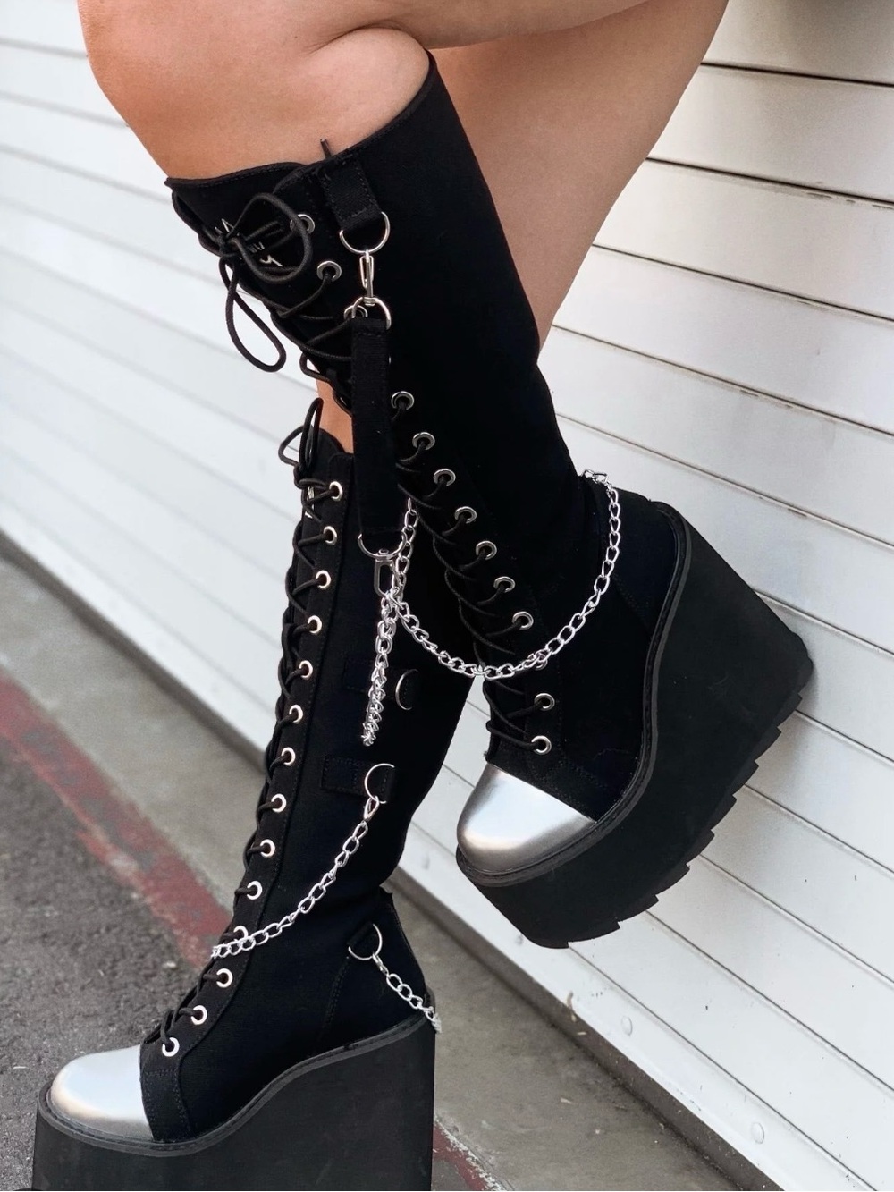 YRU Platform boots